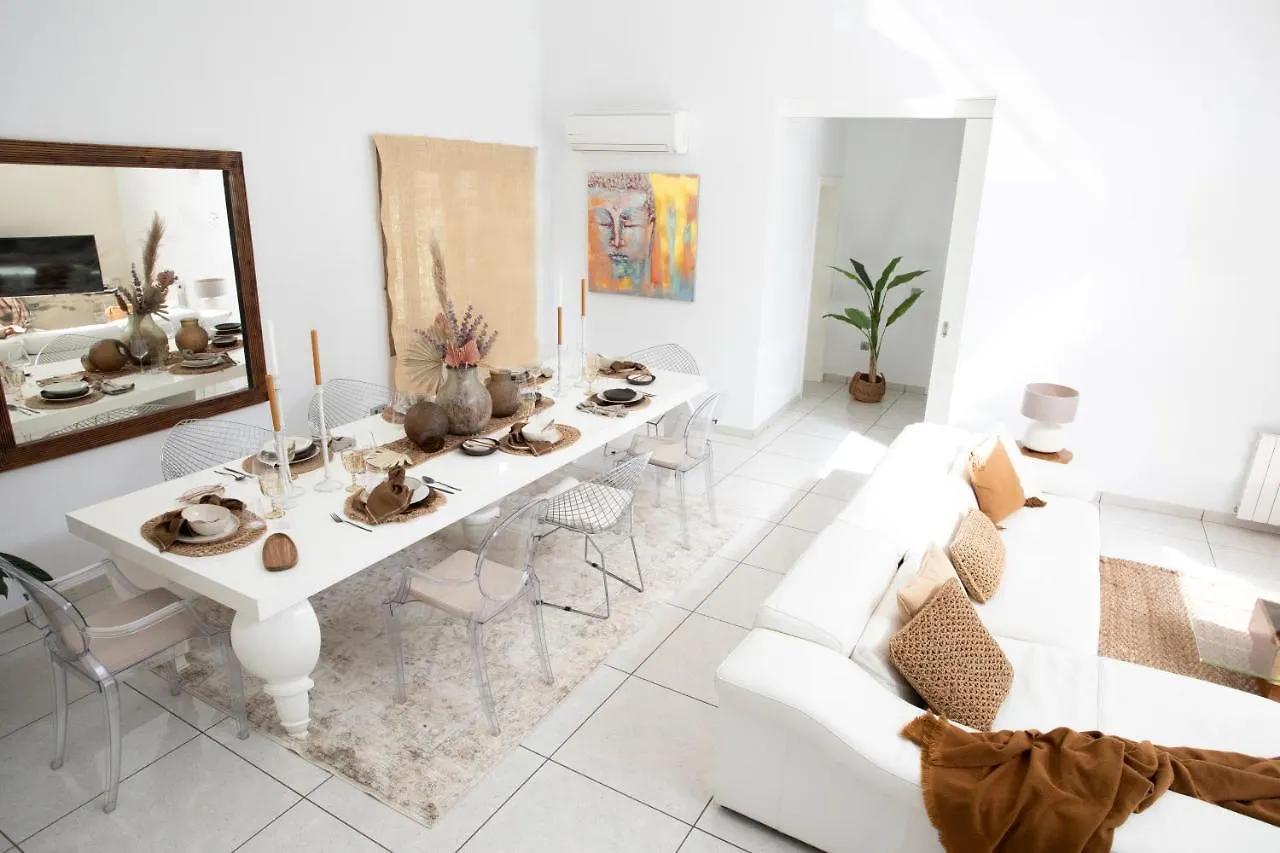 Peaceful Villa In Santa Gertrudis Santa Gertrudis